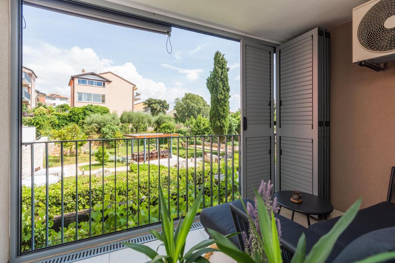 Apartment Vedrana Ровінь Екстер'єр фото